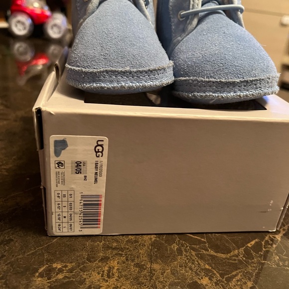 Ugg neumel limited edition color - Picture 4 of 8